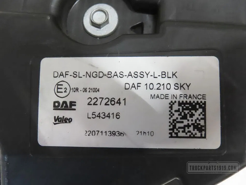 DAF 2272641 Lighting Skylight Li. XG - Свет/ Освещение для Грузовиков: фото 2 DAF 2272641 Lighting Skylight Li. XG - Свет/ Освещение для Грузовиков: фото 2