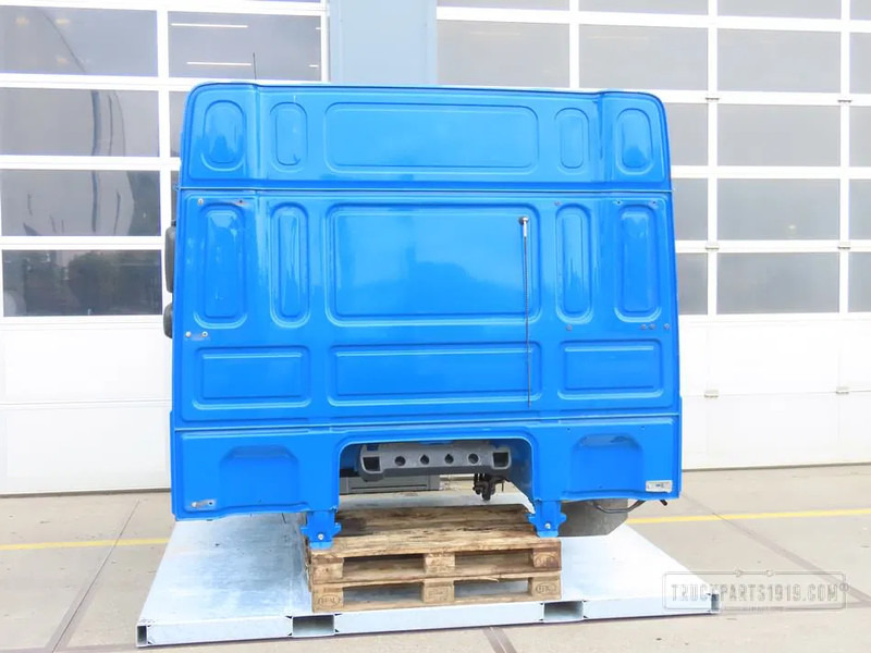 DAF Body & Chassis Parts Cabine DAF XF Space Cab - Кабина и интерьер для Грузовиков: фото 4 DAF Body & Chassis Parts Cabine DAF XF Space Cab - Кабина и интерьер для Грузовиков: фото 4