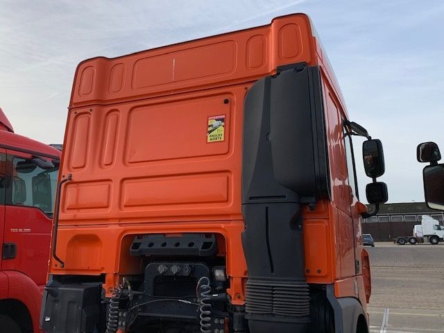 DAF XF 106 SpaceCap Cabine Compleet - Кабина и интерьер для Грузовиков: фото 3 DAF XF 106 SpaceCap Cabine Compleet - Кабина и интерьер для Грузовиков: фото 3