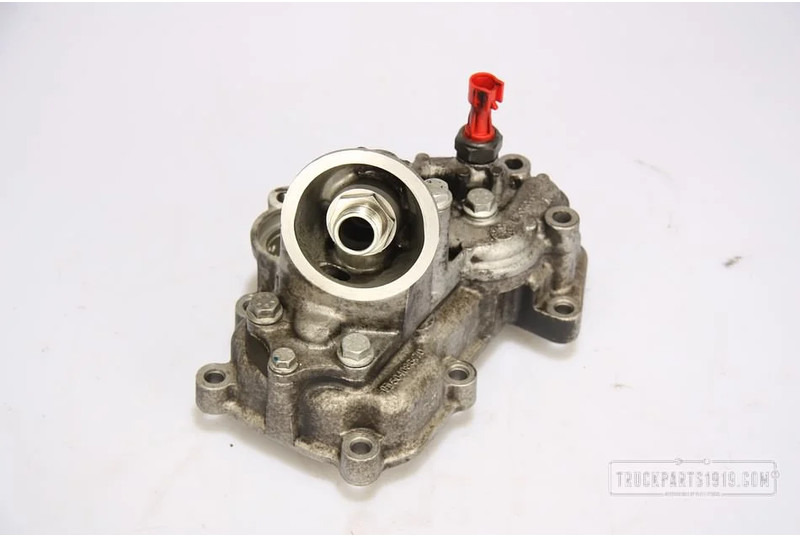 Iveco Engines & Parts Oliekoeler Iveco - Масляный радиатор для Грузовиков: фото 2 Iveco Engines & Parts Oliekoeler Iveco - Масляный радиатор для Грузовиков: фото 2