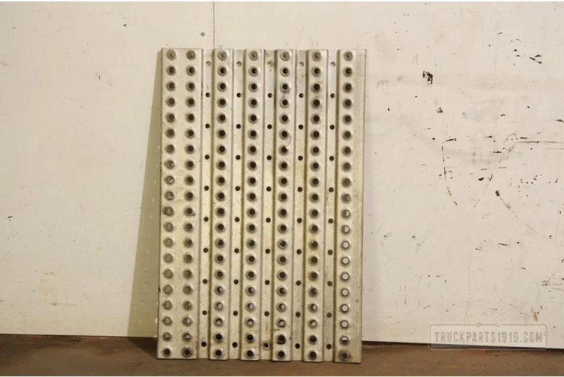 MAN Body & Chassis Parts Bordes - Кузов и экстерьер для Грузовиков: фото 1 MAN Body & Chassis Parts Bordes - Кузов и экстерьер для Грузовиков: фото 1