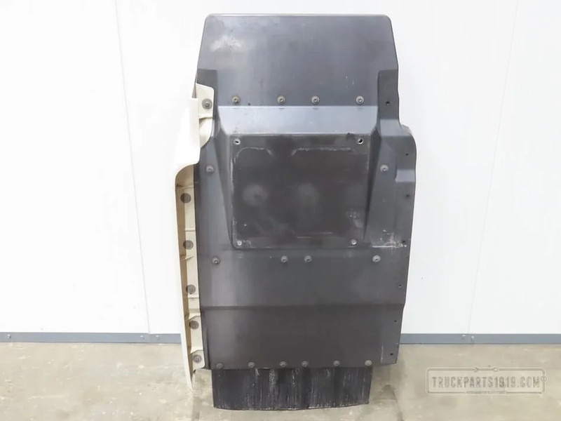 MAN Body & Chassis Parts Spatbord voor Li. - Кузов и экстерьер для Грузовиков: фото 4 MAN Body & Chassis Parts Spatbord voor Li. - Кузов и экстерьер для Грузовиков: фото 4