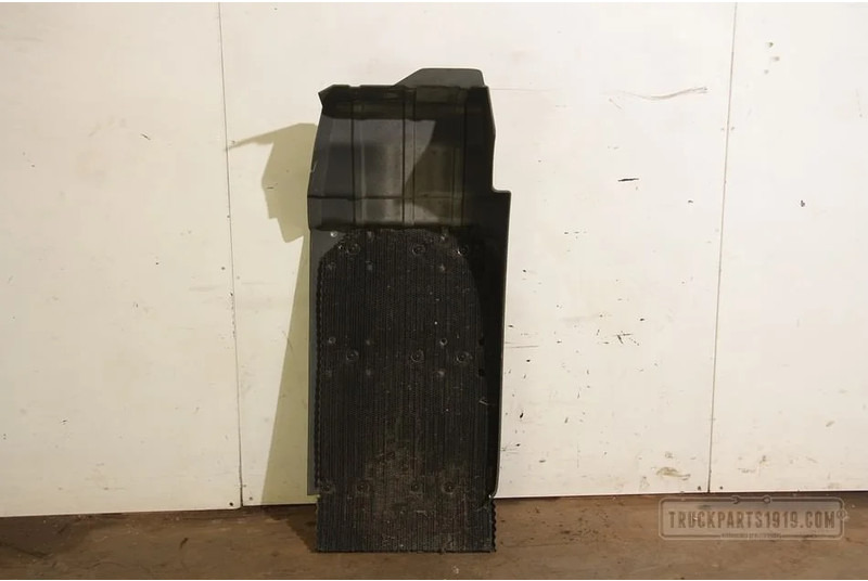 MAN Body & Chassis Parts Spatbord voor Li. - Кузов и экстерьер для Грузовиков: фото 2 MAN Body & Chassis Parts Spatbord voor Li. - Кузов и экстерьер для Грузовиков: фото 2