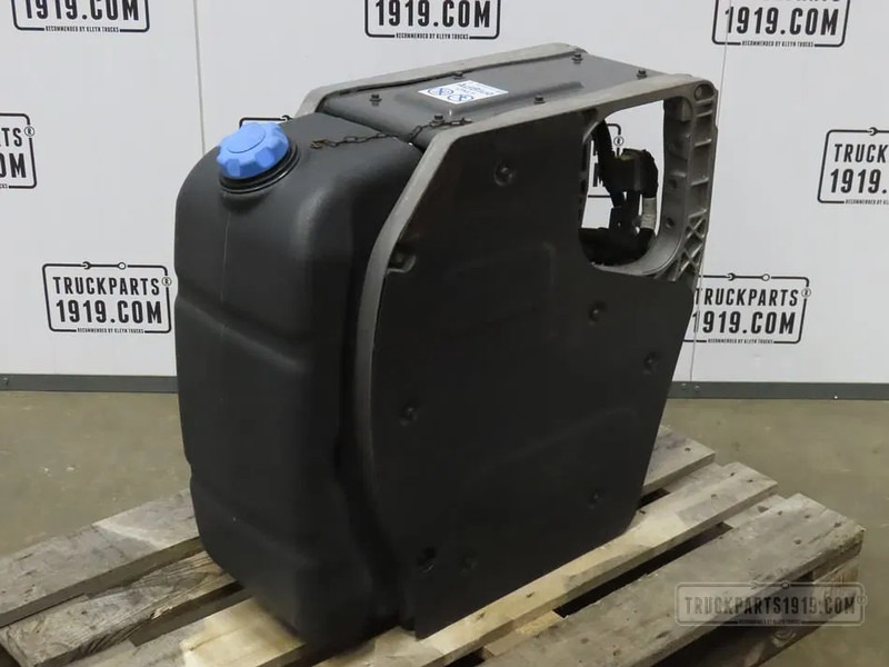 Volvo 21219301 AdBlue tank Volvo - Глушитель/ Выхлопная система для Грузовиков: фото 1 Volvo 21219301 AdBlue tank Volvo - Глушитель/ Выхлопная система для Грузовиков: фото 1