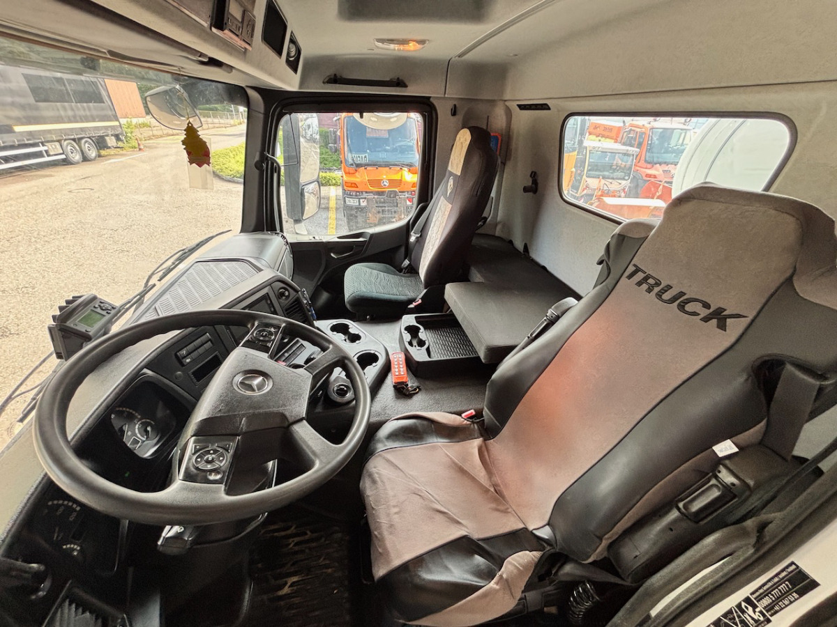 MERCEDES 3243 - Автобетоносмеситель: фото 4 MERCEDES 3243 - Автобетоносмеситель: фото 4