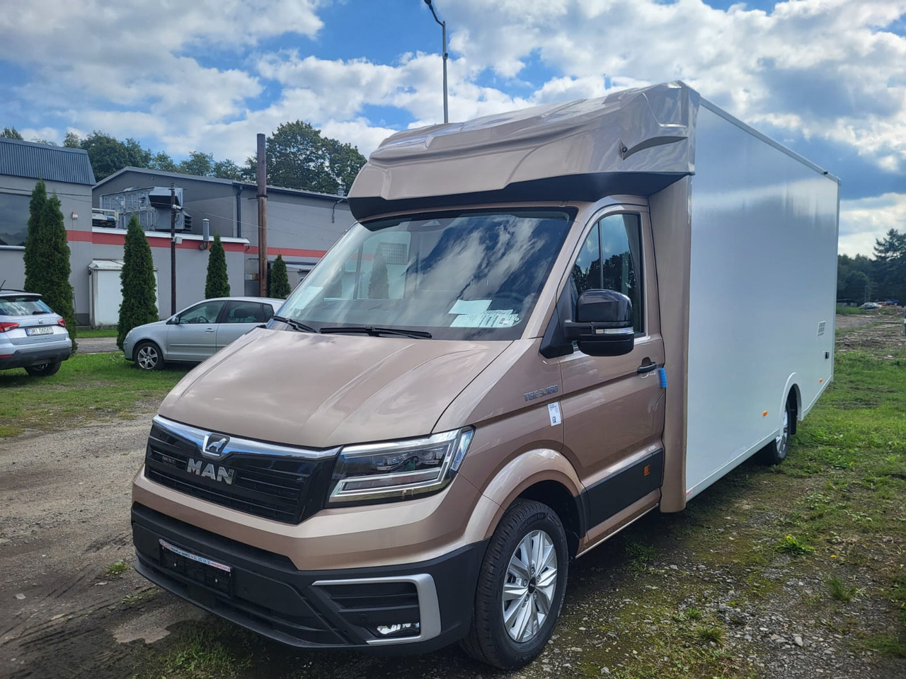 MAN TGE 3.180 Koffer mit Schlafbett - Малотоннажный фургон, Грузопассажирский фургон: фото 1 MAN TGE 3.180 Koffer mit Schlafbett - Малотоннажный фургон, Грузопассажирский фургон: фото 1