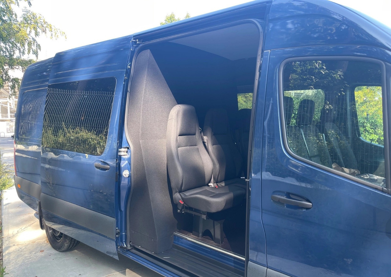 Mercedes-Benz Sprinter 317 L3H2 6-Sitze - Цельнометаллический фургон, Грузопассажирский фургон: фото 1 Mercedes-Benz Sprinter 317 L3H2 6-Sitze - Цельнометаллический фургон, Грузопассажирский фургон: фото 1