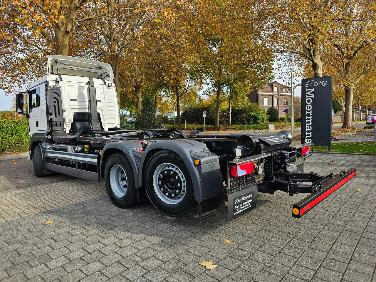 MAN TGS 28.500 L 6x2-4 Hooklift - Крюковой мультилифт: фото 2 MAN TGS 28.500 L 6x2-4 Hooklift - Крюковой мультилифт: фото 2