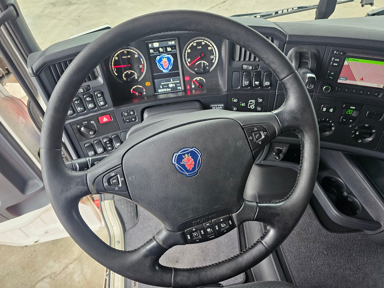 Scania R450 Highline SCR Only - Тягач: фото 5 Scania R450 Highline SCR Only - Тягач: фото 5