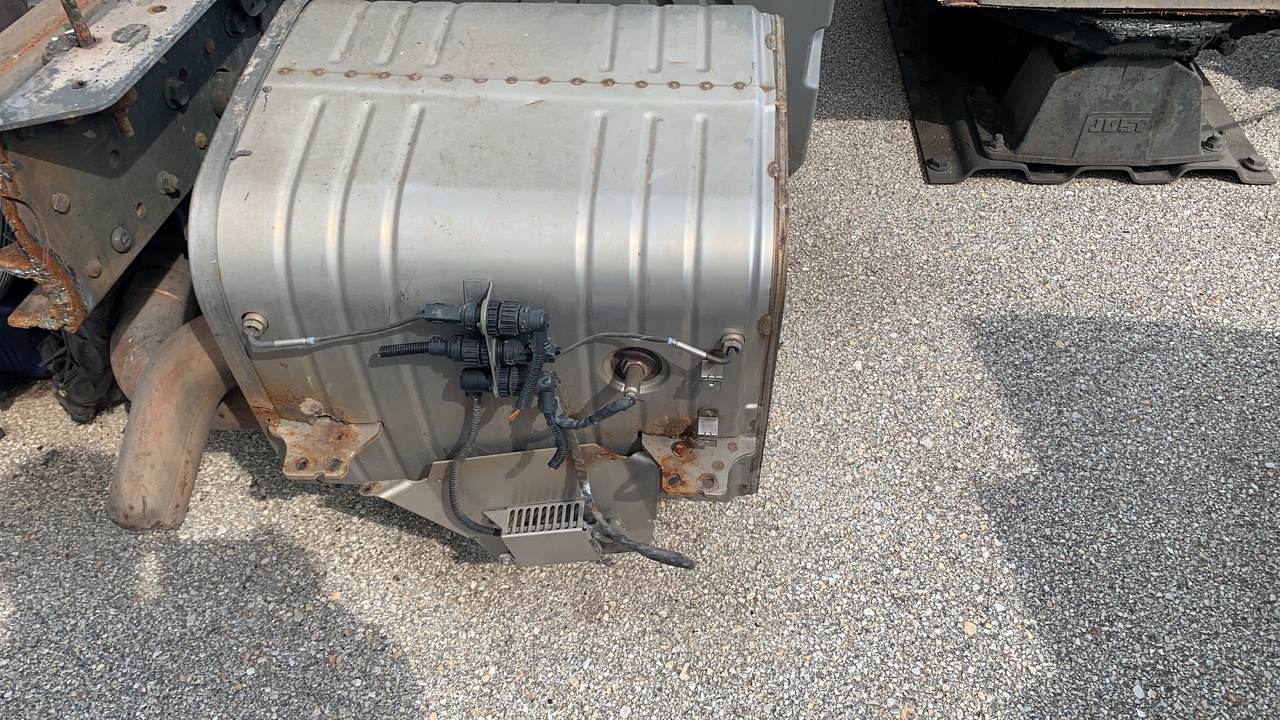 MERCEDES-BENZ ATEGO 1222 EURO 5 125L WITH NOX SENSOR - Катализатор для Грузовиков: фото 2 MERCEDES-BENZ ATEGO 1222 EURO 5 125L WITH NOX SENSOR - Катализатор для Грузовиков: фото 2