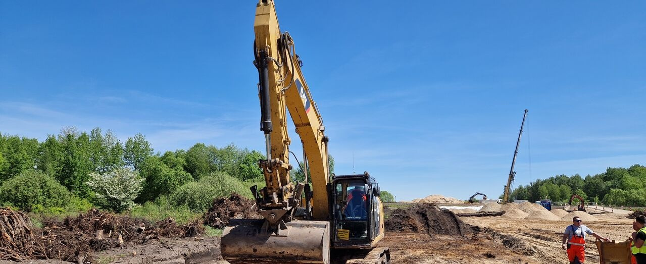 Caterpillar 320EL - Гусеничный экскаватор: фото 2 Caterpillar 320EL - Гусеничный экскаватор: фото 2