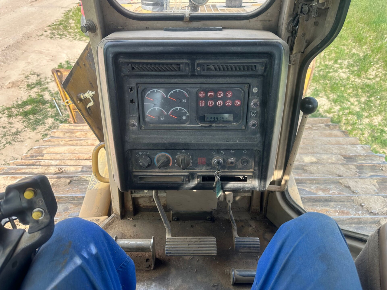 Бульдозер Caterpillar D6M LGP: фото 17