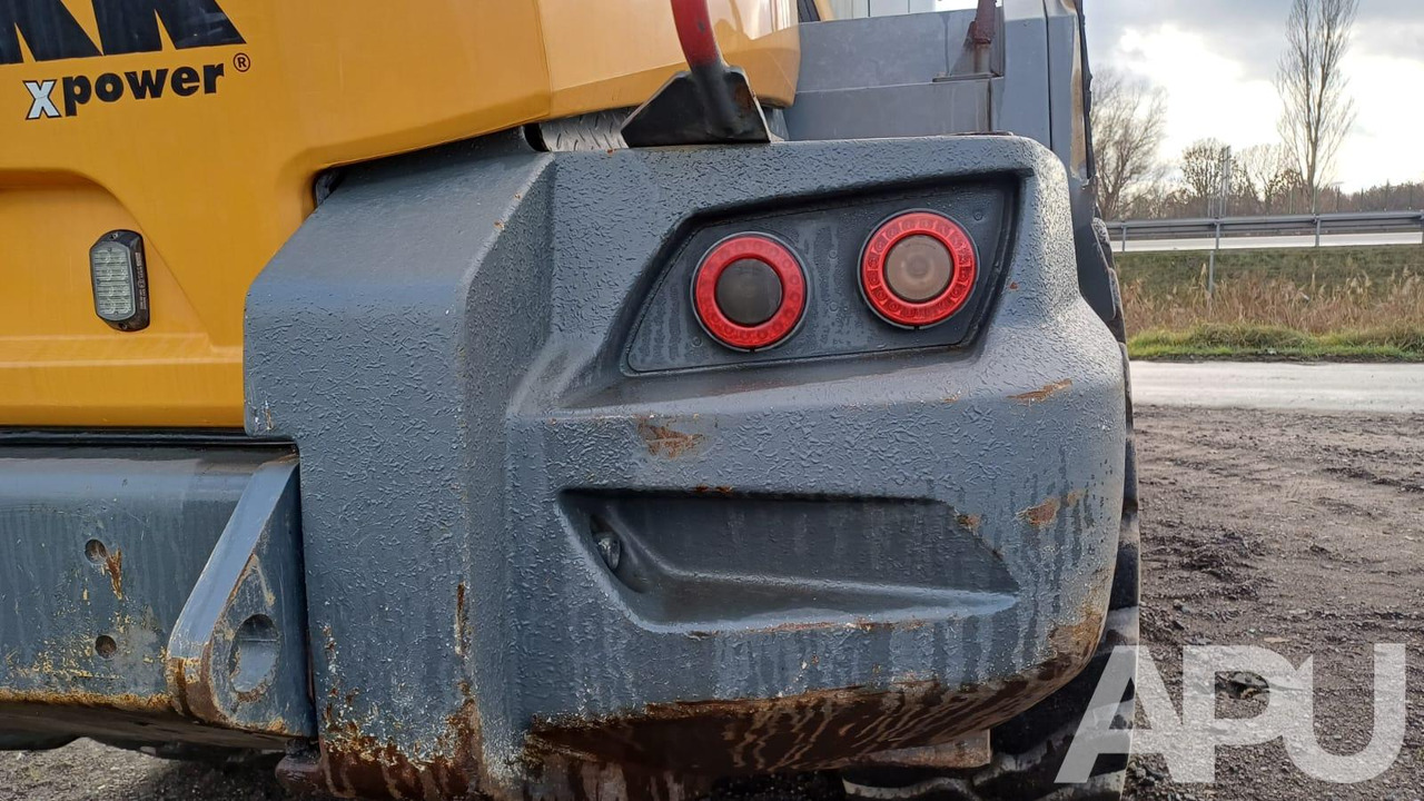 Колёсный погрузчик Liebherr L576 Xpower: фото 24