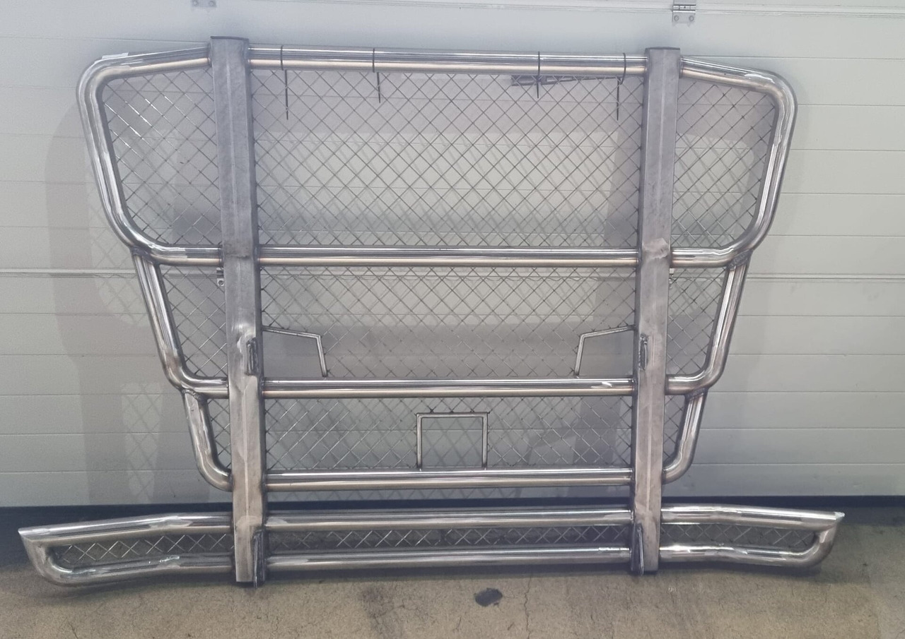 Volvo FH4 BULLBAR RVS primer NIET GESPOTEN 000010 - Кузов и экстерьер для Грузовиков: фото 2 Volvo FH4 BULLBAR RVS primer NIET GESPOTEN 000010 - Кузов и экстерьер для Грузовиков: фото 2