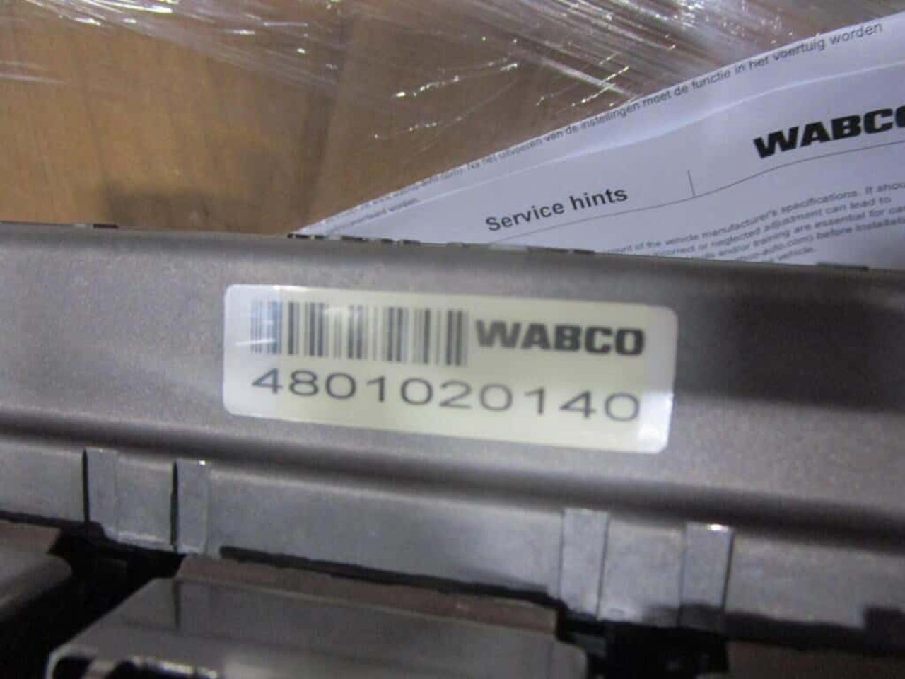 WABCO EBS MODULATOR SCHMITZ,KRONE NIEUW + deposit 4801020140 - Тормозной клапан для Грузовиков: фото 4 WABCO EBS MODULATOR SCHMITZ,KRONE NIEUW + deposit 4801020140 - Тормозной клапан для Грузовиков: фото 4