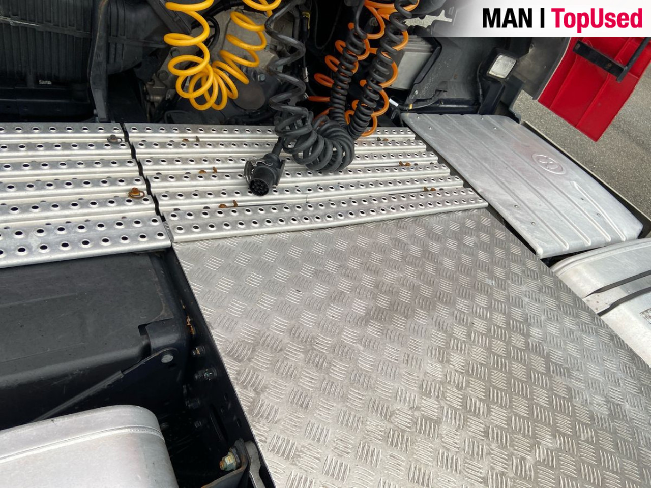 MAN TGX 18.460 4X2 BLS "ADR EX II / AT" - Тягач: фото 4 MAN TGX 18.460 4X2 BLS "ADR EX II / AT" - Тягач: фото 4