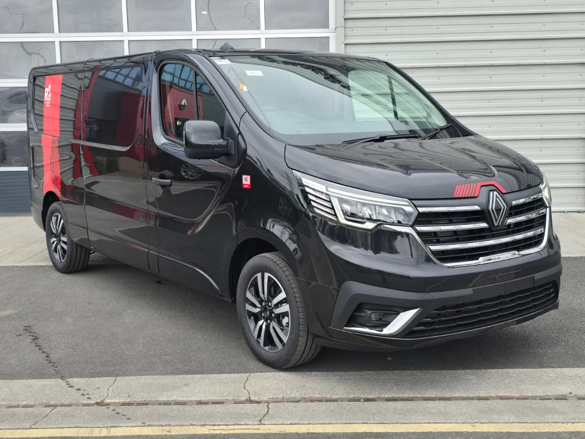 2025 Renault Trafic Exclusive 150BHP Auto - Цельнометаллический фургон: фото 1 2025 Renault Trafic Exclusive 150BHP Auto - Цельнометаллический фургон: фото 1