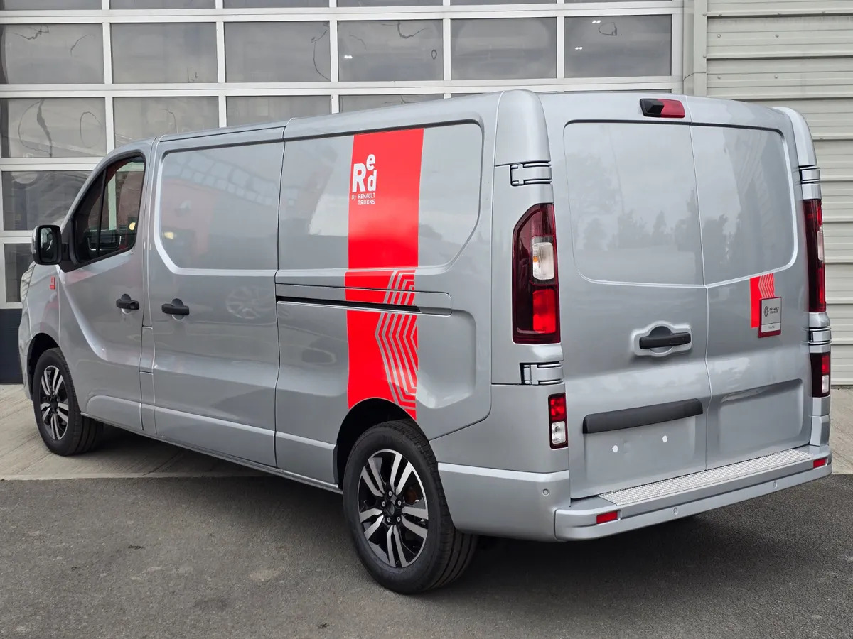 2025 Renault Trafic Exclusive 170BHP Auto - Цельнометаллический фургон: фото 4 2025 Renault Trafic Exclusive 170BHP Auto - Цельнометаллический фургон: фото 4