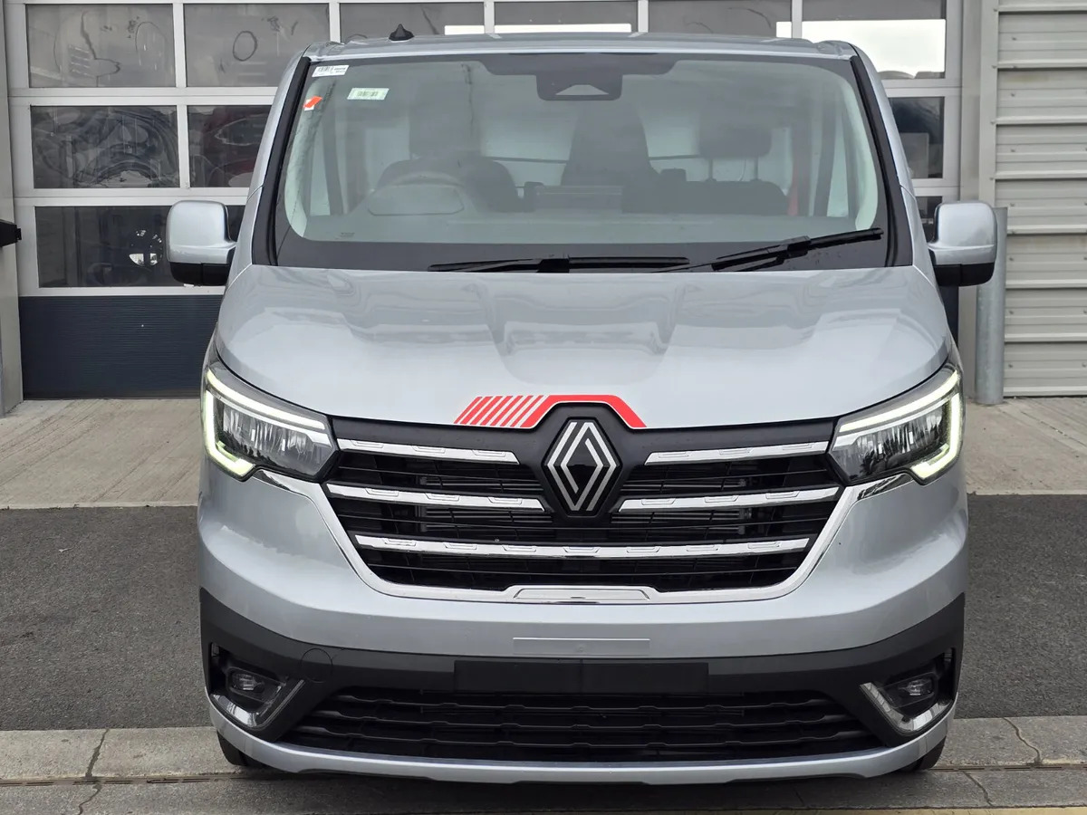 2025 Renault Trafic Exclusive 170BHP Auto - Цельнометаллический фургон: фото 2 2025 Renault Trafic Exclusive 170BHP Auto - Цельнометаллический фургон: фото 2