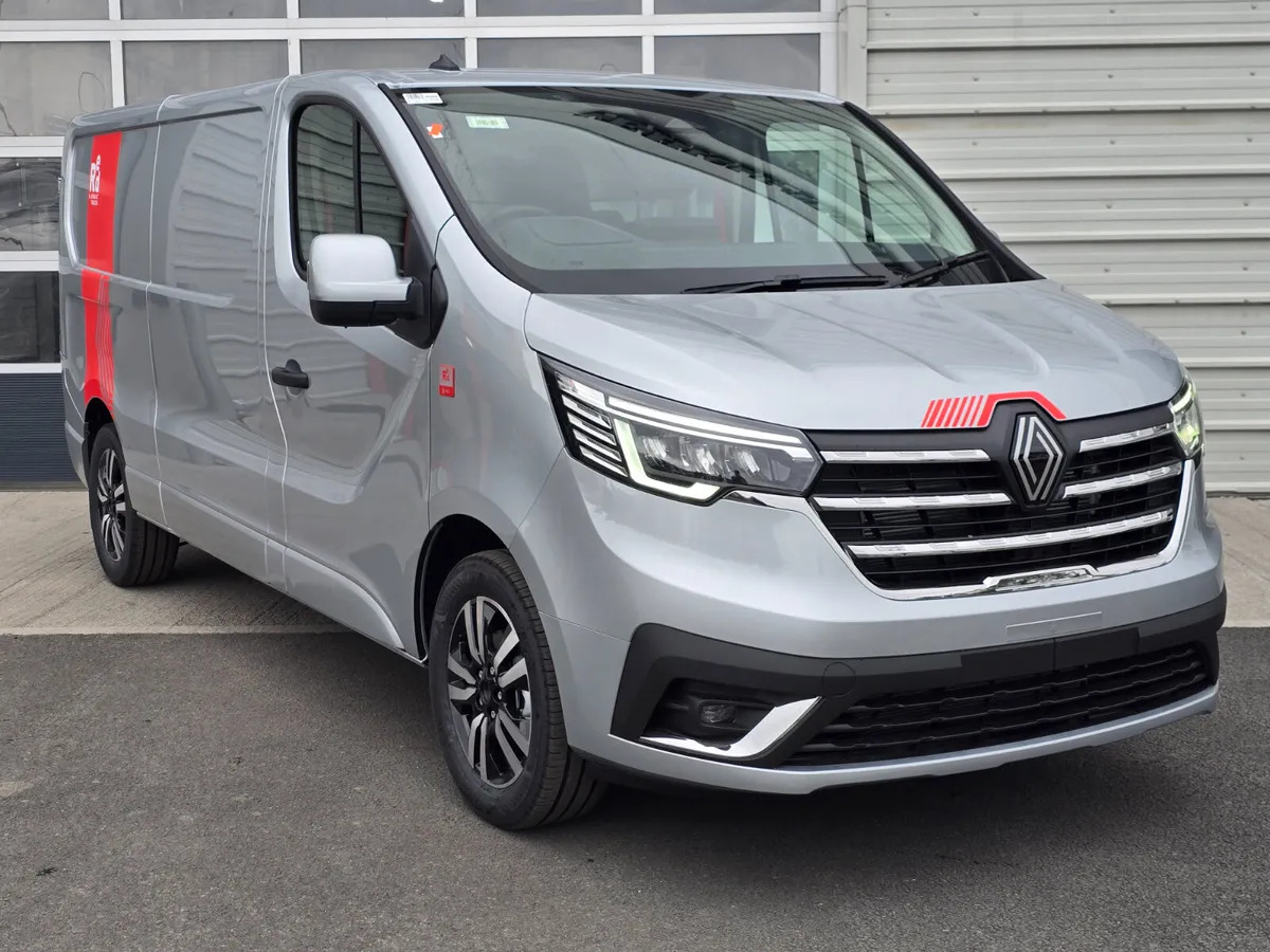 2025 Renault Trafic Exclusive 170BHP Auto - Цельнометаллический фургон: фото 1 2025 Renault Trafic Exclusive 170BHP Auto - Цельнометаллический фургон: фото 1