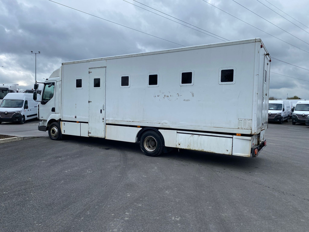 2011 Renault Midlum 180.18 Prison Truck - Грузовик: фото 3 2011 Renault Midlum 180.18 Prison Truck - Грузовик: фото 3