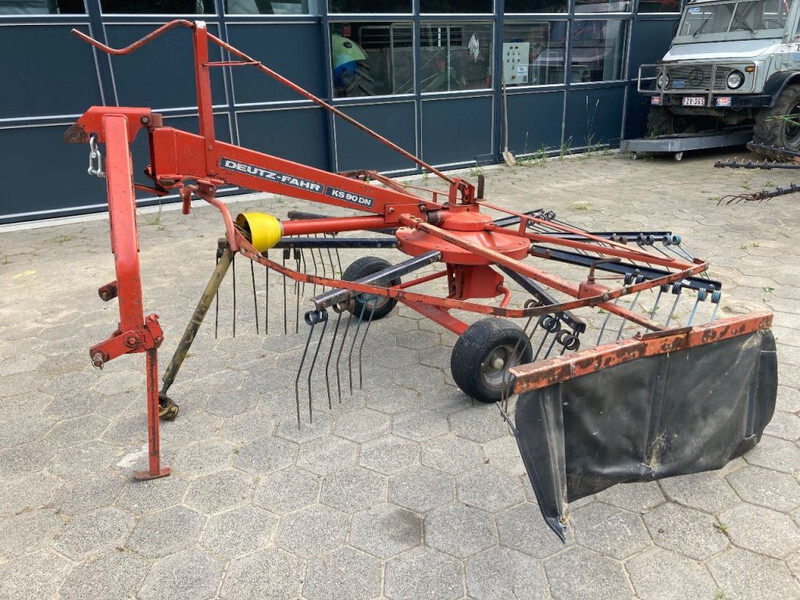 Deutz KS 90 Cirkelhark - Сеноворошилка: фото 1 Deutz KS 90 Cirkelhark - Сеноворошилка: фото 1