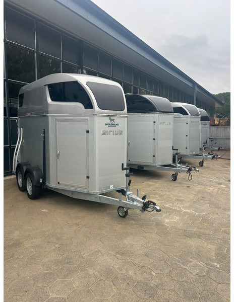Sirius Voorraad / show modellen Sirius S45 S75 S77 S80 - Прицеп-коневоз: фото 4 Sirius Voorraad / show modellen Sirius S45 S75 S77 S80 - Прицеп-коневоз: фото 4