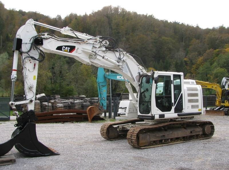 CAT 320E LRR 4 orodja - Гусеничный экскаватор: фото 1 CAT 320E LRR 4 orodja - Гусеничный экскаватор: фото 1