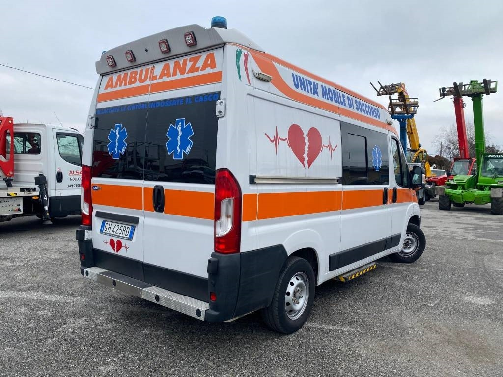 Fiat Ducato - Машина скорой помощи: фото 2 Fiat Ducato - Машина скорой помощи: фото 2