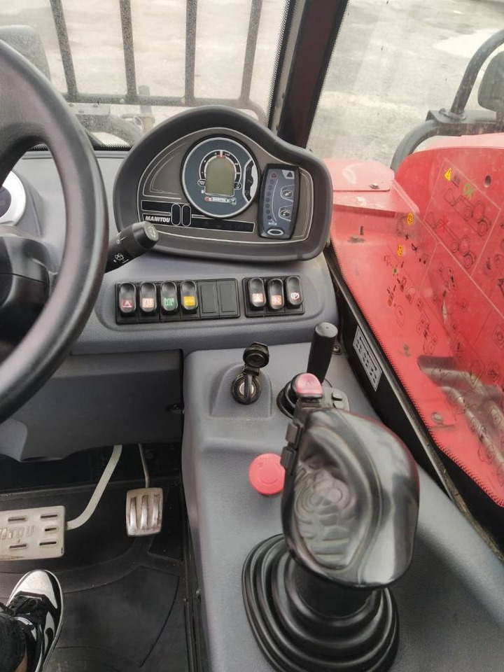 Manitou 625  - Телескопический погрузчик: фото 4 Manitou 625  - Телескопический погрузчик: фото 4