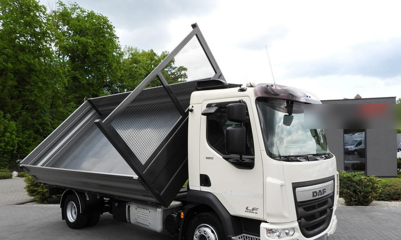 DAF LF 180 WYWROTKA TRÓJSTRONNA TEMPOMAT LEDY AUTOMAT BLIŹNIACZE KO - Самосвал: фото 1 DAF LF 180 WYWROTKA TRÓJSTRONNA TEMPOMAT LEDY AUTOMAT BLIŹNIACZE KO - Самосвал: фото 1