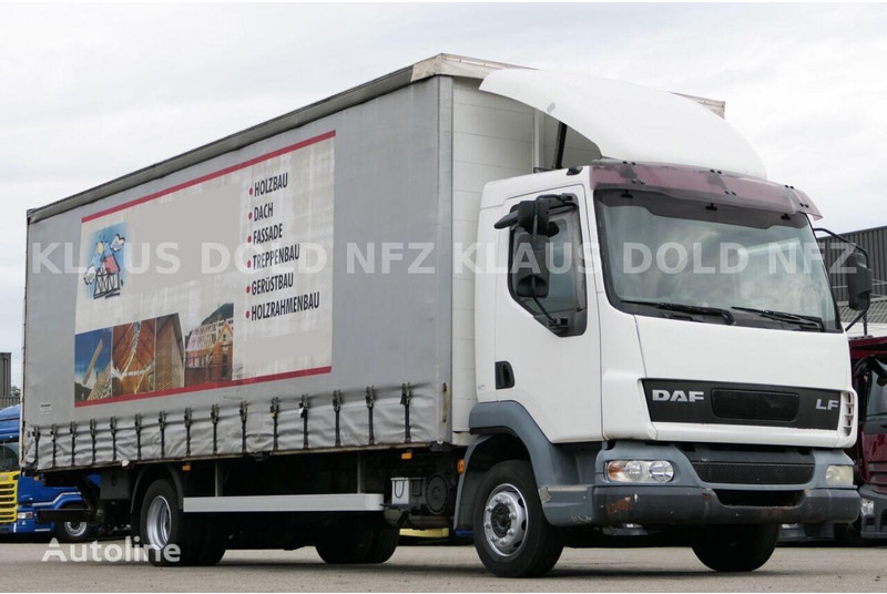 DAF LF 45.220 P+P + Tail lift - Тентованный грузовик: фото 2 DAF LF 45.220 P+P + Tail lift - Тентованный грузовик: фото 2