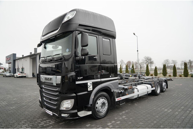 DAF XF 480 / BDF / 6X2 / / SSC / I-PARK COOL / OŚ PODNOSZONA / WECON - Грузовик-контейнеровоз/ Сменный кузов: фото 3 DAF XF 480 / BDF / 6X2 / / SSC / I-PARK COOL / OŚ PODNOSZONA / WECON - Грузовик-контейнеровоз/ Сменный кузов: фото 3