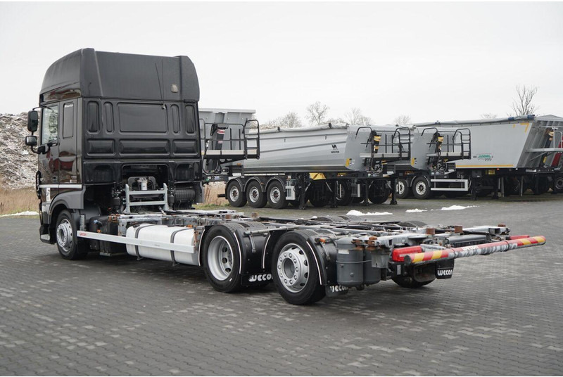 DAF XF 480 / BDF / 6X2 / / SSC / I-PARK COOL / OŚ PODNOSZONA / WECON - Грузовик-контейнеровоз/ Сменный кузов: фото 5 DAF XF 480 / BDF / 6X2 / / SSC / I-PARK COOL / OŚ PODNOSZONA / WECON - Грузовик-контейнеровоз/ Сменный кузов: фото 5