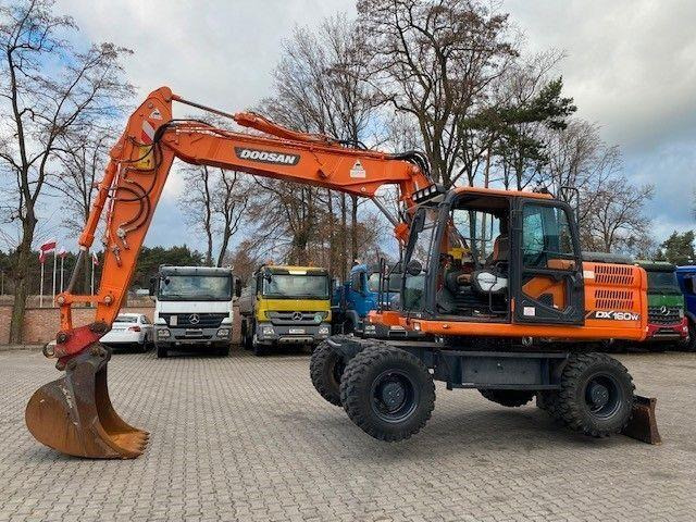 Doosan DX 160 W-3 - Колёсный экскаватор: фото 5 Doosan DX 160 W-3 - Колёсный экскаватор: фото 5
