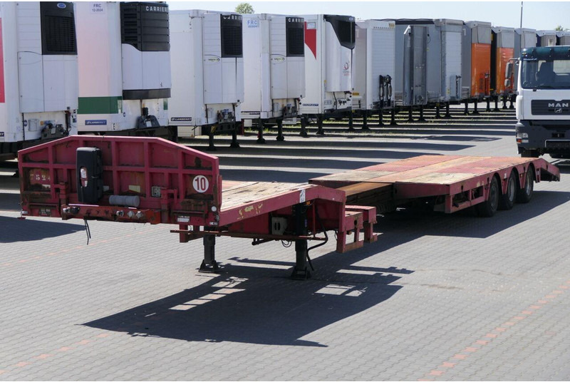 Faymonville NISKOPODWOZIE / ROZCIĄGANA / LAWETA / osie skrętne / wciągarka - Низкорамный полуприцеп: фото 1 Faymonville NISKOPODWOZIE / ROZCIĄGANA / LAWETA / osie skrętne / wciągarka - Низкорамный полуприцеп: фото 1