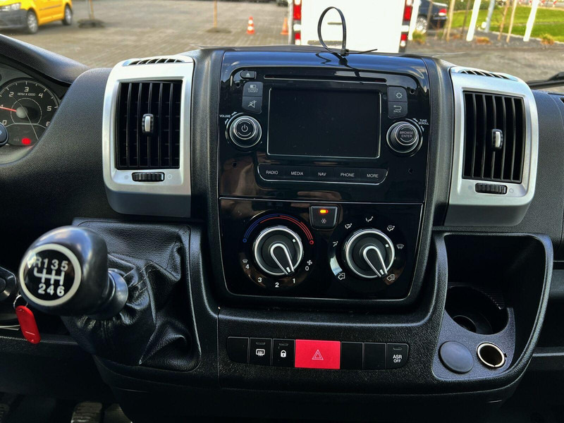 Малотоннажный бортовой грузовик, Грузопассажирский фургон Fiat Ducato Brygadówka Doka 7-miejsc + Skrzynia: фото 14 Малотоннажный бортовой грузовик, Грузопассажирский фургон Fiat Ducato Brygadówka Doka 7-miejsc + Skrzynia: фото 14