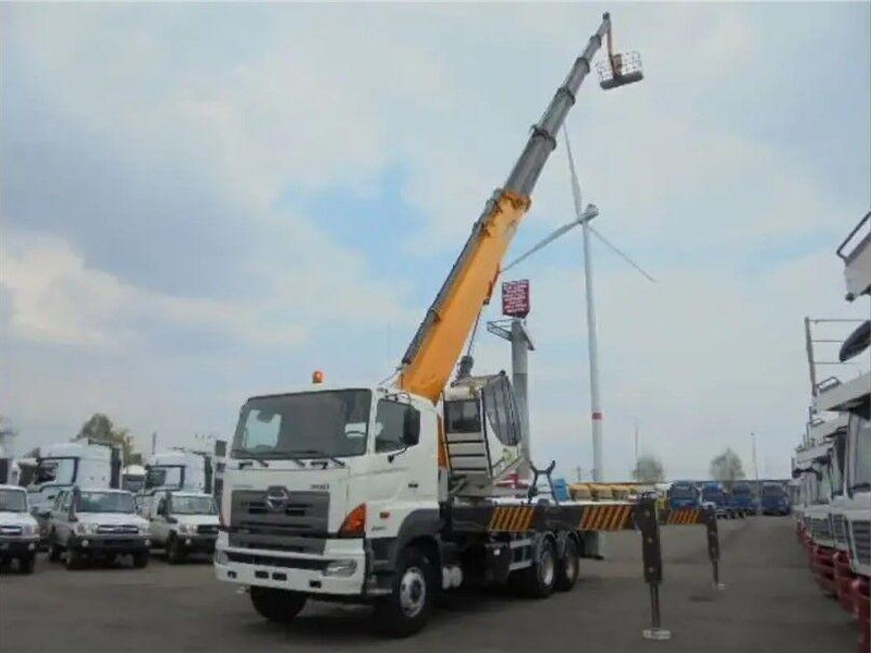 Hino 700 3441 6X4 Emelőkosaras 22,8m - Грузовик, Автоманипулятор: фото 2 Hino 700 3441 6X4 Emelőkosaras 22,8m - Грузовик, Автоманипулятор: фото 2