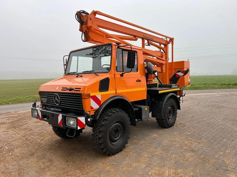 Mercedes-Benz Unimog 1200 4x4 - Lifting basket - Грузовик, Автоманипулятор: фото 1 Mercedes-Benz Unimog 1200 4x4 - Lifting basket - Грузовик, Автоманипулятор: фото 1