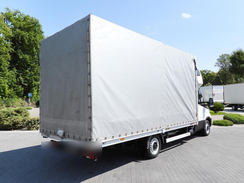 Iveco DAILY 35S18 PLANDEKA 10 PALET WEBASTO TEMPOMAT LEDY PNEUMATYKA K - Тентованный фургон: фото 3 Iveco DAILY 35S18 PLANDEKA 10 PALET WEBASTO TEMPOMAT LEDY PNEUMATYKA K - Тентованный фургон: фото 3