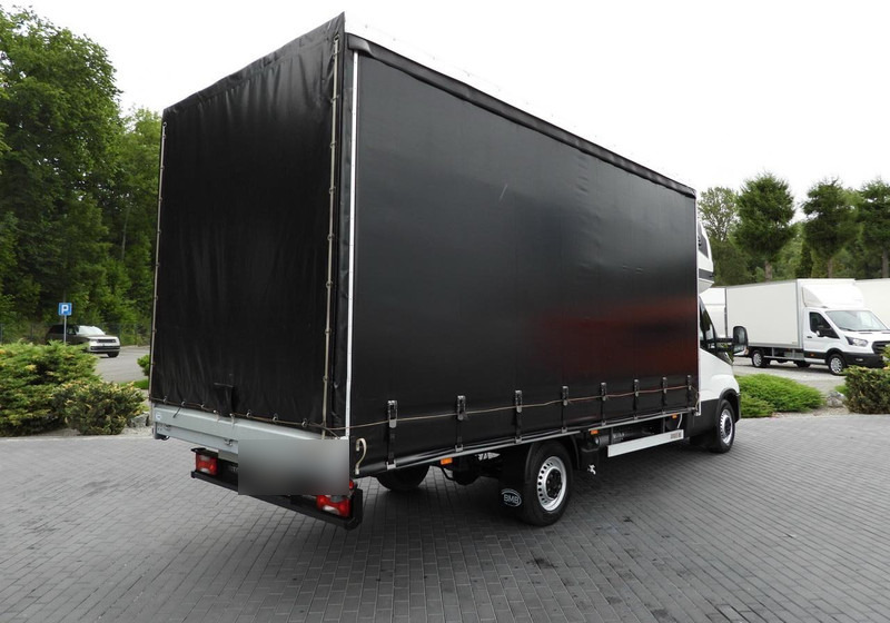 Iveco DAILY 35S18 PLANDEKA 10 PALET WEBASTO TEMPOMAT NAWIGACJA LEDY KL - Тентованный фургон: фото 3 Iveco DAILY 35S18 PLANDEKA 10 PALET WEBASTO TEMPOMAT NAWIGACJA LEDY KL - Тентованный фургон: фото 3