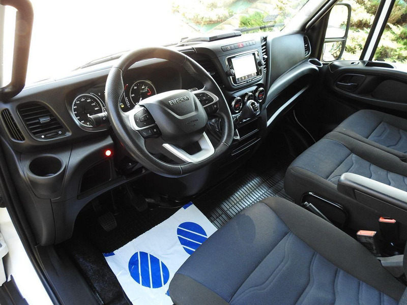 Iveco DAILY 50C18 PLANDEKA WINDA 10 PALET WEBASTO TEMPOMAT NAWIGACJA K - Тентованный фургон: фото 2 Iveco DAILY 50C18 PLANDEKA WINDA 10 PALET WEBASTO TEMPOMAT NAWIGACJA K - Тентованный фургон: фото 2