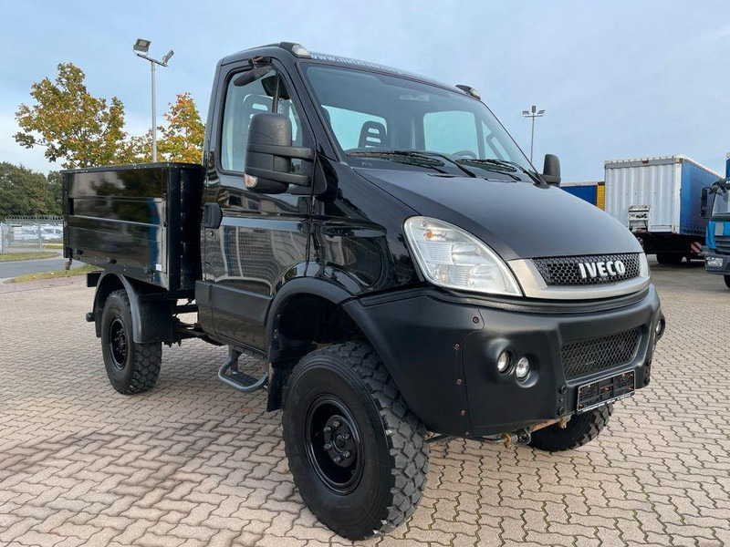 Iveco Daily 35S17 Flatbed 4x4 - Малотоннажный бортовой грузовик: фото 1 Iveco Daily 35S17 Flatbed 4x4 - Малотоннажный бортовой грузовик: фото 1