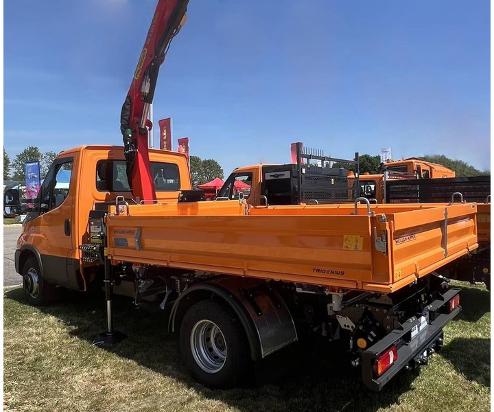 Iveco Daily 70C18H - Flatbed+crane - Грузовик бортовой/ Платформа, Автоманипулятор: фото 2 Iveco Daily 70C18H - Flatbed+crane - Грузовик бортовой/ Платформа, Автоманипулятор: фото 2