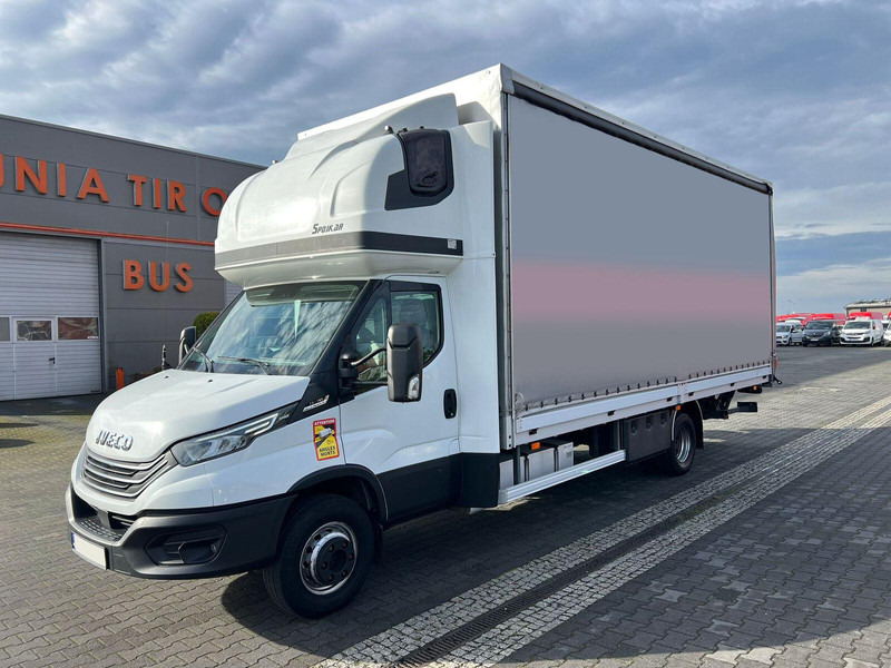Iveco Daily 72C18 70C18 CURTAINE TILT+LIFT 1.HAND LED FULL OPTION - Тентованный грузовик: фото 2 Iveco Daily 72C18 70C18 CURTAINE TILT+LIFT 1.HAND LED FULL OPTION - Тентованный грузовик: фото 2
