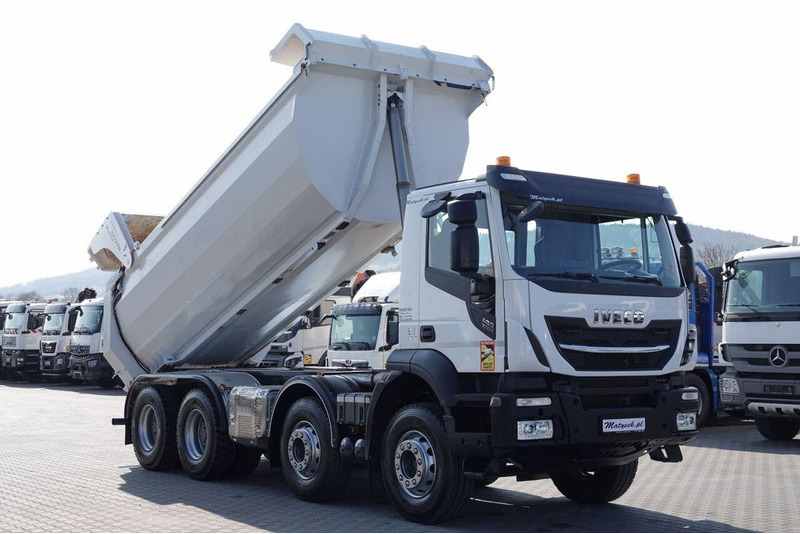 Iveco STRALIS X-WAY 480 / 8x4 / WYWROTKA TYLNOZSYP + HYDROKLAPA / OPON - Самосвал: фото 4 Iveco STRALIS X-WAY 480 / 8x4 / WYWROTKA TYLNOZSYP + HYDROKLAPA / OPON - Самосвал: фото 4