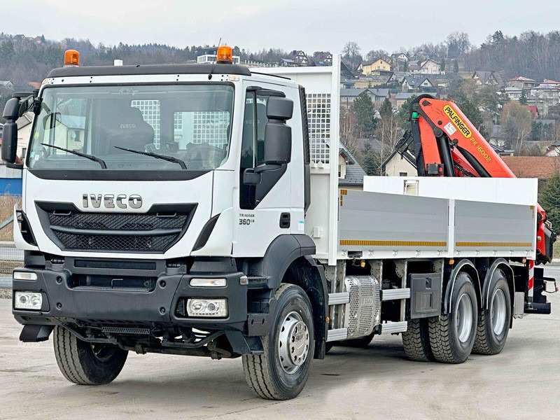 Iveco TRAKKER 360 * PRITSCHE 6,80* PK 16002 B+FUNK*6x4 - Грузовик бортовой/ Платформа, Автоманипулятор: фото 4 Iveco TRAKKER 360 * PRITSCHE 6,80* PK 16002 B+FUNK*6x4 - Грузовик бортовой/ Платформа, Автоманипулятор: фото 4
