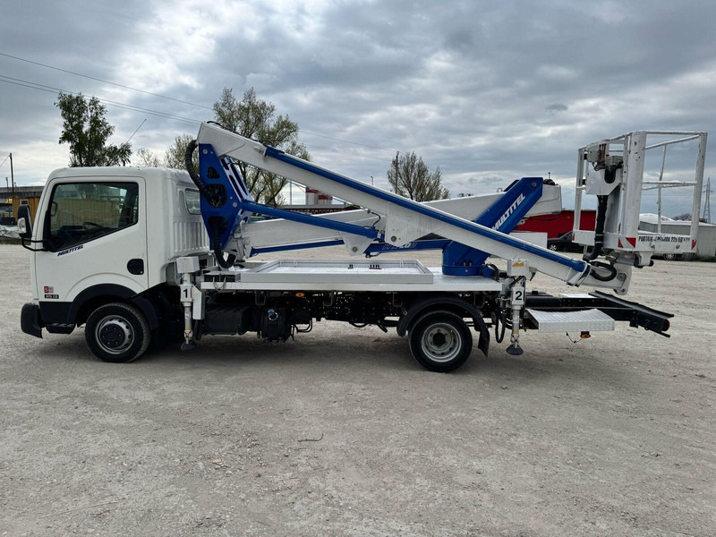 Nissan Cabstar NT400 Multitel HX 200 - 22m - Лёгкий коммерческий автомобиль: фото 5 Nissan Cabstar NT400 Multitel HX 200 - 22m - Лёгкий коммерческий автомобиль: фото 5