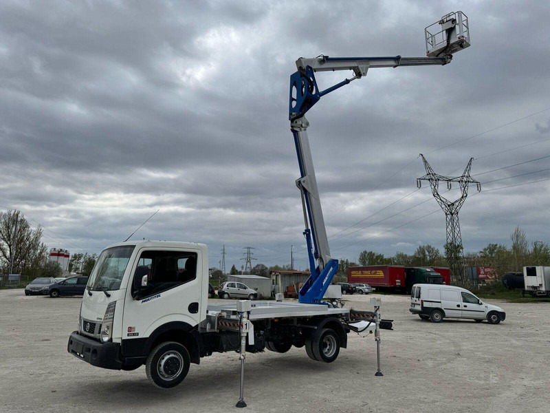 Nissan Cabstar NT400 Multitel HX 200 - 22m - Лёгкий коммерческий автомобиль: фото 2 Nissan Cabstar NT400 Multitel HX 200 - 22m - Лёгкий коммерческий автомобиль: фото 2