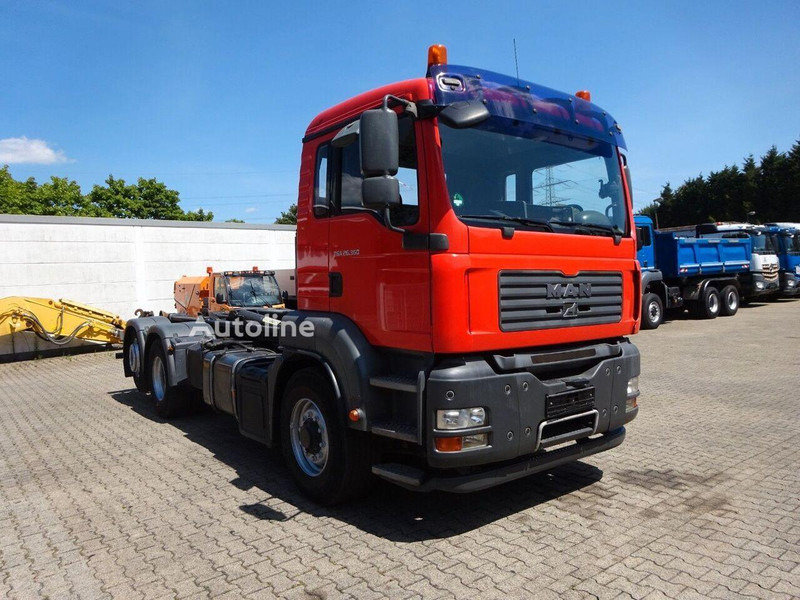 MAN TGA 26.360 - Hook lift truck 6x4 - Крюковой мультилифт, Автоманипулятор: фото 3 MAN TGA 26.360 - Hook lift truck 6x4 - Крюковой мультилифт, Автоманипулятор: фото 3